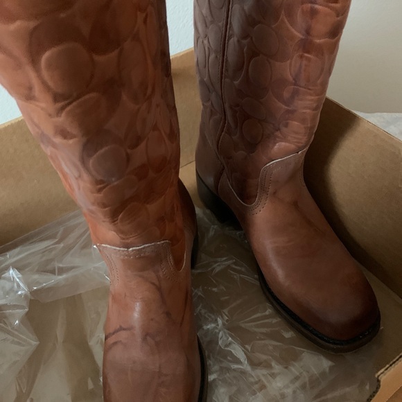 Frye Coach Campus Boots - Picture 7 of 15